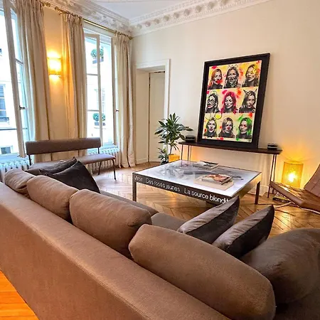 Apartment Saint Honore Paris