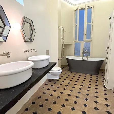 Apartment Saint Honore Paris