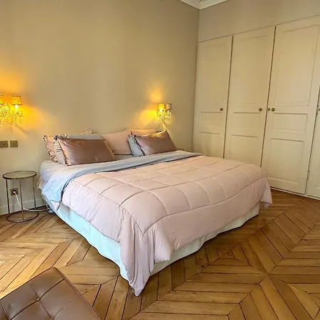 Apartment Saint Honore Paris