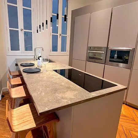 Saint Honore Apartment